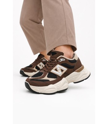 Καφέ sneaker με chunky σόλα