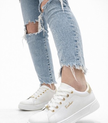 Λευκό sneaker με χρυσές λεπτομέρειες