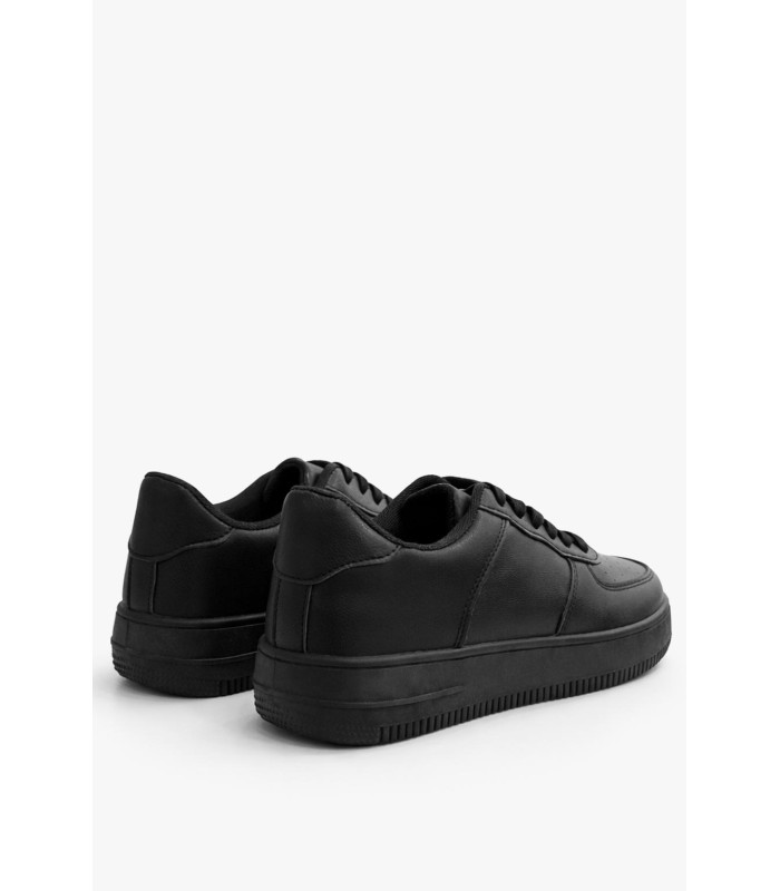 Μαύρο sneaker με χοντρή σόλα