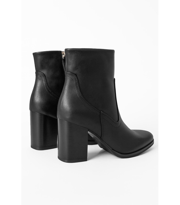 Μαύρο ankle boot με χοντρό τακούνι