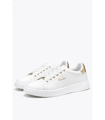 Λευκό sneaker με χρυσές λεπτομέρειες