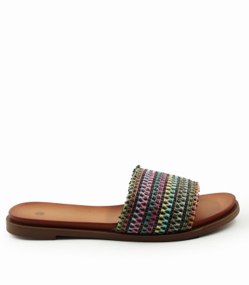 Boho flat σανδάλι με πολύχρωμη υφαντή φάσα σε καφέ χρώμα
