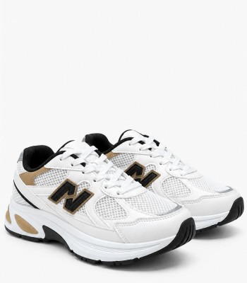 Λευκά chunky sneakers με μπεζ και μαύρες λεπτομέρειες