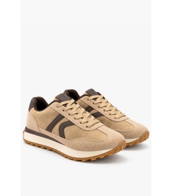 Κάμελ suede sneakers με καφέ λεπτομέρειες