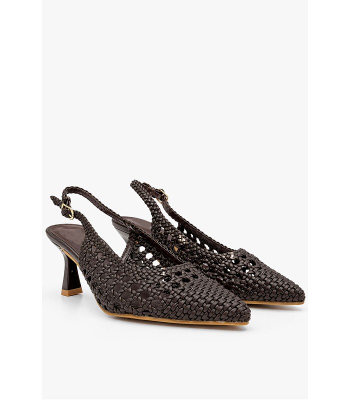 Καφέ slingback γόβα πλεκτή με λεπτό τακούνι