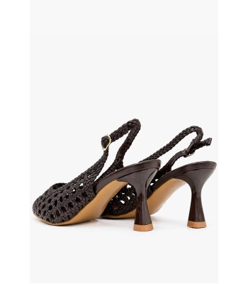 Καφέ slingback γόβα πλεκτή με λεπτό τακούνι