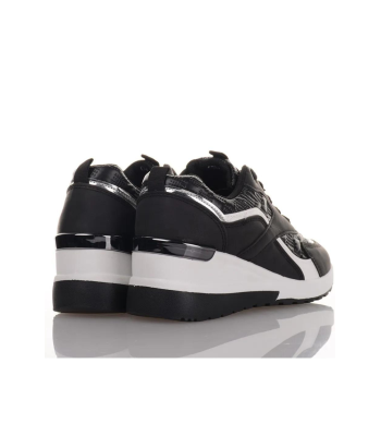 Μαύρα Sneakers με υπερυψωμένη σόλα 