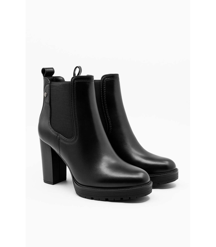 Μαύρο ankle boot με χοντρό τακούνι και ελαστικά πλαϊνά