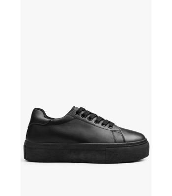 Μαύρο sneaker με κορδόνια