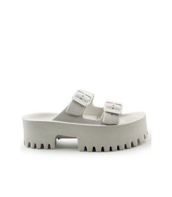 Chunky flatform σανδάλι με διπλή αγκράφα και τρακτερωτή σόλα σε λευκό χρώμα