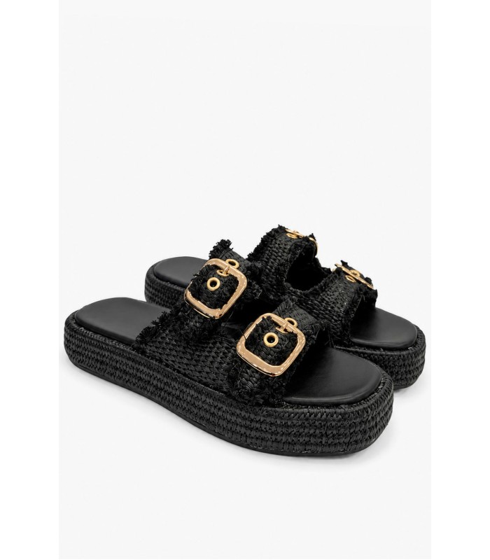 Μαύρο flatform με ψάθινη υφή και χρυσές αγκράφες