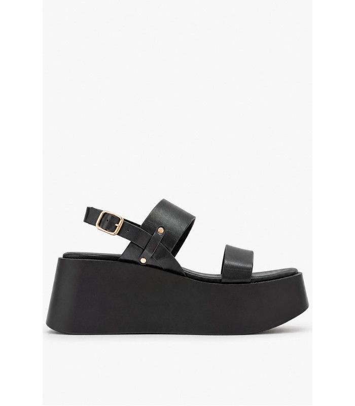 Μαύρο flatform με λουράκια και chunky σόλα