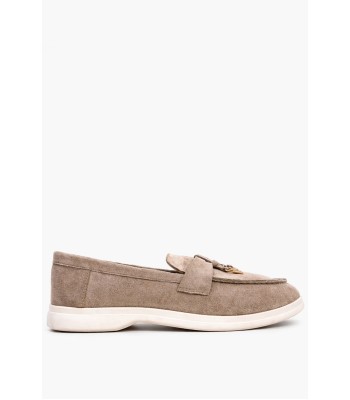 Χακί loafer με διακοσμητικό μεταλλικό στοιχείο