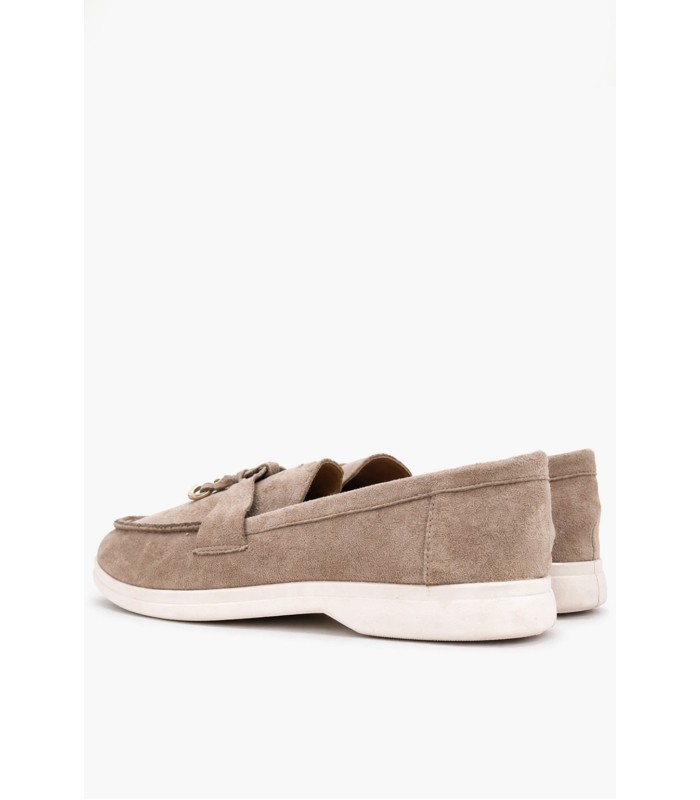 Χακί loafer με διακοσμητικό μεταλλικό στοιχείο