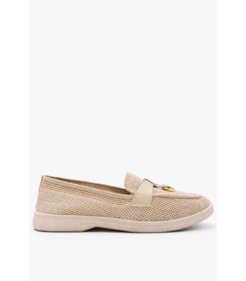 Μπεζ loafer με διάτρητο σχέδιο