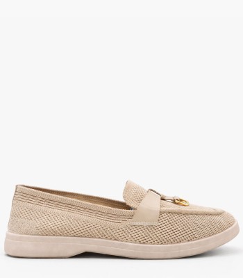 Μπεζ loafer με διάτρητο σχέδιο