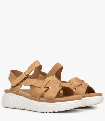 Κάμελ flatform με χιαστί σχέδιο και λευκή σόλα