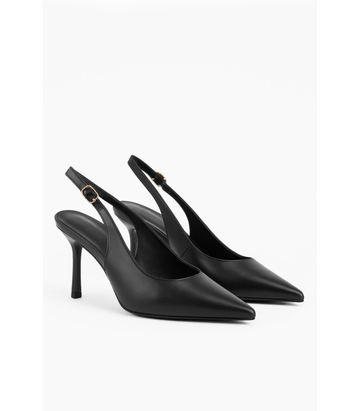 Μαύρη μυτερή γόβα slingback με λεπτό τακούνι