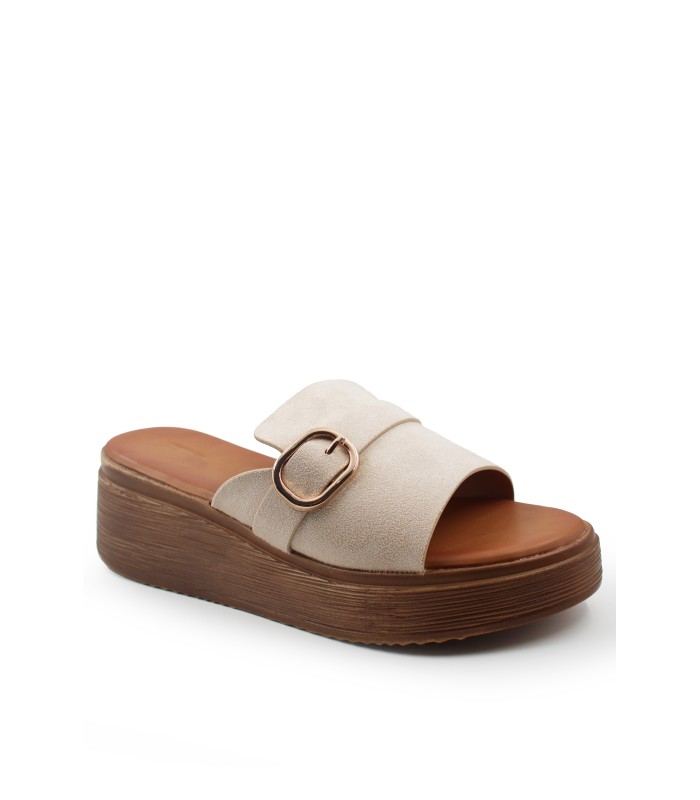 Flatform σε μπεζ χρώμα με φαρδιά φάσα και μεταλλική αγκράφα