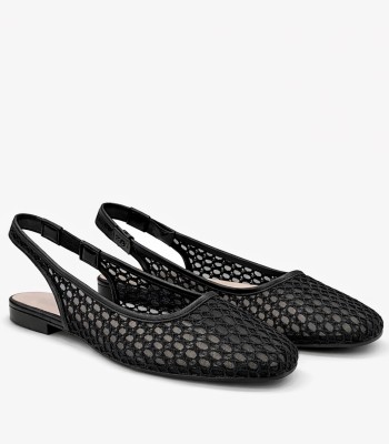 Μαύρο slingback με διάτρητη πλέξη και flat σόλα