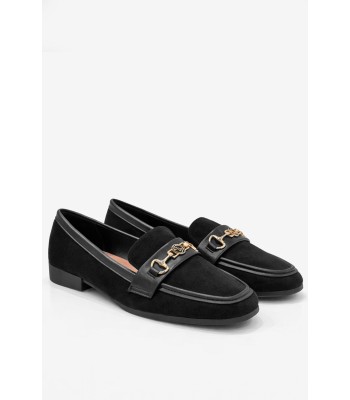 Μαύρο loafer με μεταλλικό διακοσμητικό