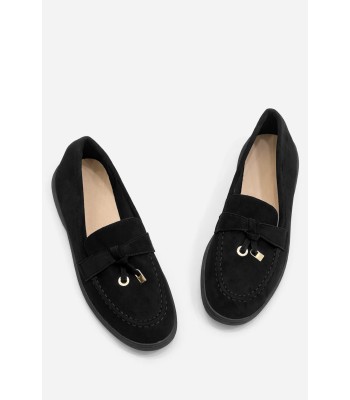 Μαύρο loafer με διακοσμητικό μεταλλικό στοιχείο
