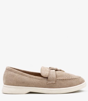 Μπεζ loafer με διακοσμητικό μεταλλικό στοιχείο