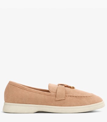 Ροζ loafer με διακοσμητικό μεταλλικό στοιχείο