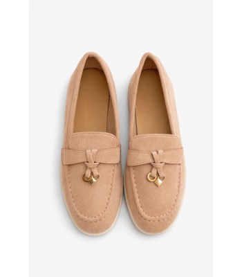 Ροζ loafer με διακοσμητικό μεταλλικό στοιχείο