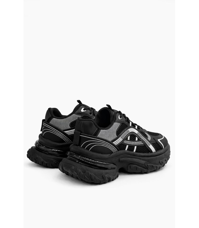 Μαύρο sneaker με chunky σόλα και δυναμικές λεπτομέρειες