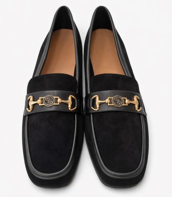 Μαύρο loafer με χρυσή αγκράφα