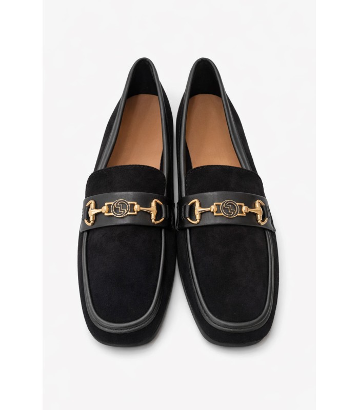 Μαύρο loafer με χρυσή αγκράφα