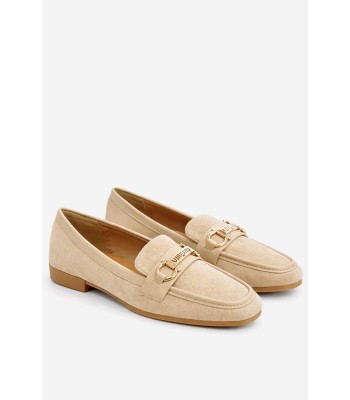 Μπεζ loafer με μεταλλική αγκράφα