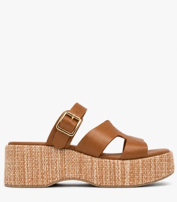 Κάμελ flatform με αγκράφα και ψάθινη πλατφόρμα