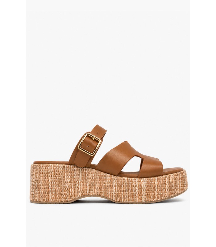 Κάμελ flatform με αγκράφα και ψάθινη πλατφόρμα