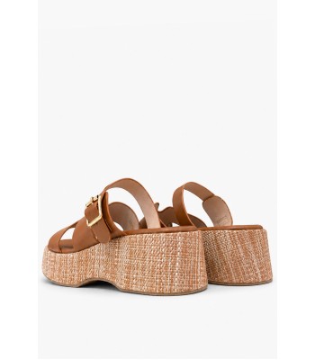 Κάμελ flatform με αγκράφα και ψάθινη πλατφόρμα