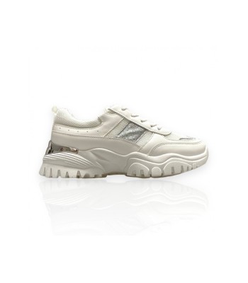 Γυναικεία chunky sneakers σε λευκό χρώμα με ασημί λεπτομέρεια