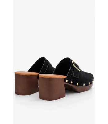 Μαύρα clogs με τακούνι και χρυσή αγκράφα