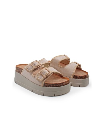 Flatform σε μπεζ χρώμα με διπλή αγκράφα και φαρδιές φάσες