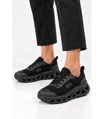 Μαύρα sneakers με running σχεδιασμό και ιδιαίτερη σόλα
