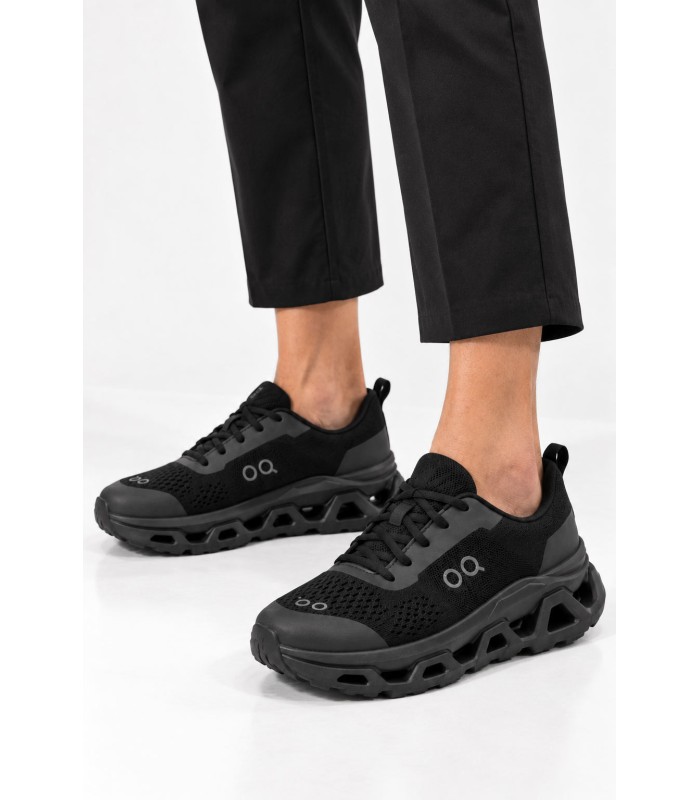 Μαύρα sneakers με running σχεδιασμό και ιδιαίτερη σόλα