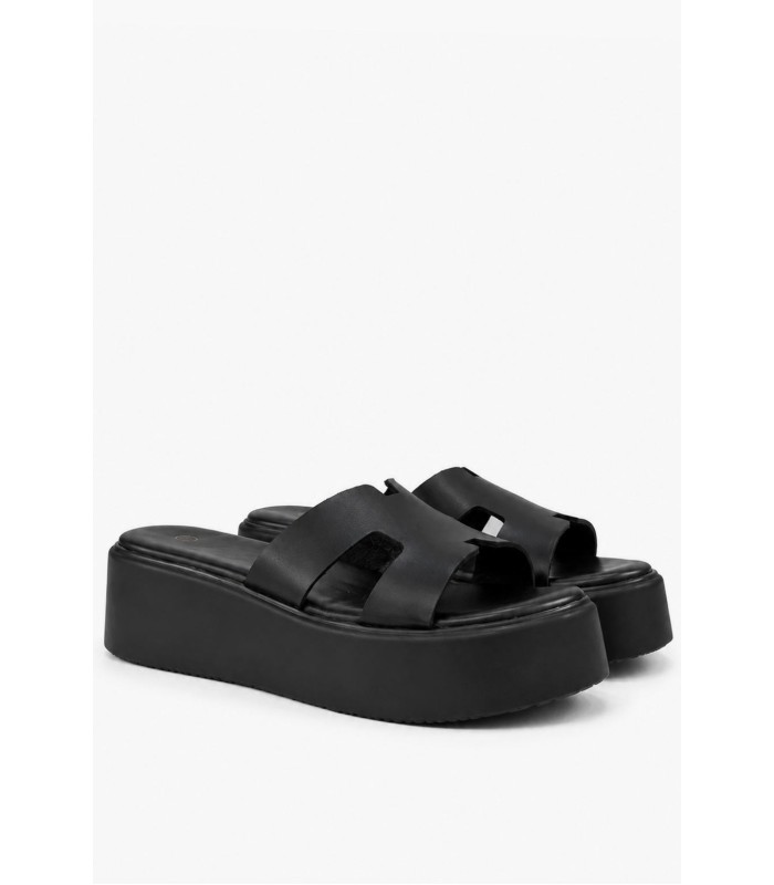 Μαύρο flatform με σχέδιο H