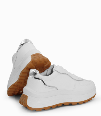 Γυναικεία sneakers σε λευκό χρώμα με χοντρή σόλα