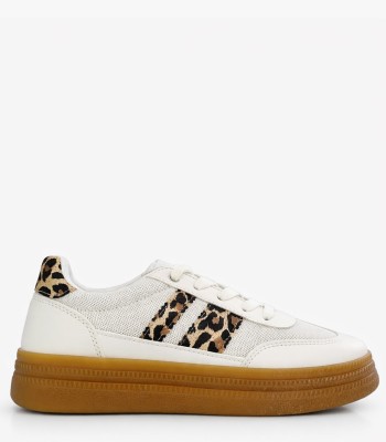 Λευκό sneaker με λεοπάρ λεπτομέρειες και gum σόλα