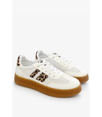 Λευκό sneaker με λεοπάρ λεπτομέρειες και gum σόλα