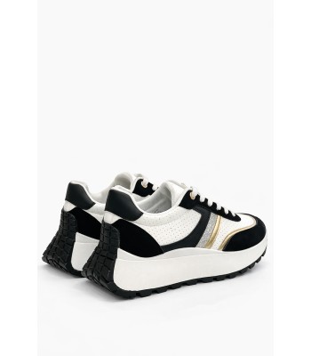 Λευκό sneaker με chunky σόλα και χρυσές λεπτομέρειες