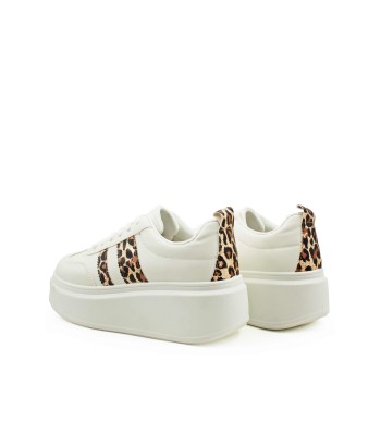 Γυναικεία λευκά sneakers με leopard λεπτομέρειες και χοντρή σόλα