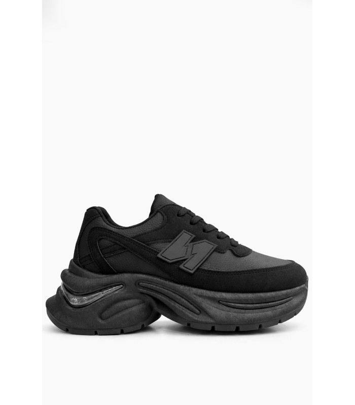 Μαύρο sneaker με chunky σόλα και αθλητικό σχεδιασμό