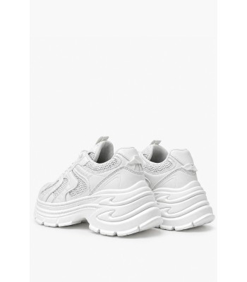 Λευκά chunky sneakers με χοντρή σόλα