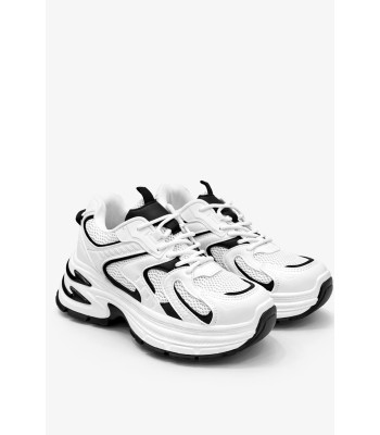 Λευκό chunky sneaker με μαύρες λεπτομέρειες